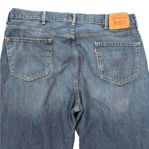 Levi’s 550 Relaxed Fit Men’s Jeans – Size W42 L32 medium blue wash excellent con